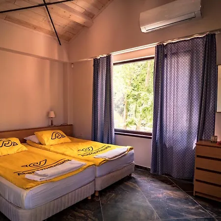 къщички синьо лято, черноморец - - Blue Summer Varna