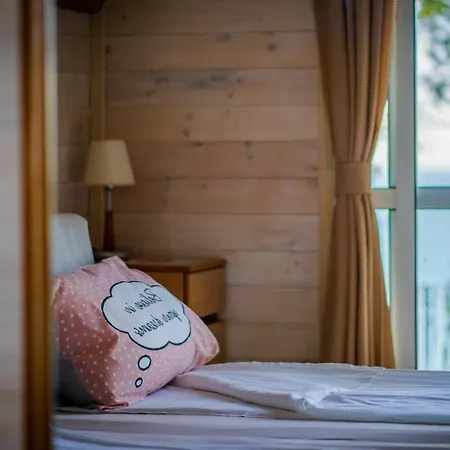 къщички синьо лято, черноморец - - Blue Summer Feriehus