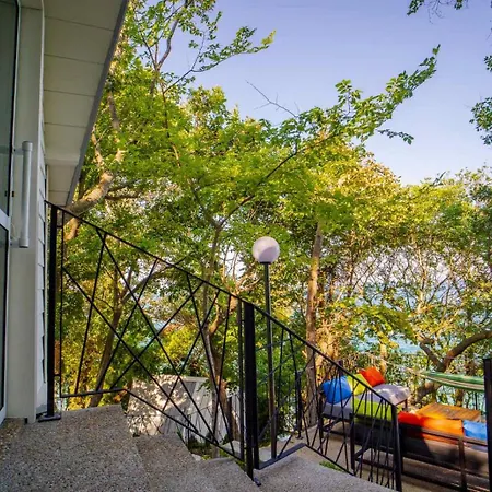 къщички синьо лято, черноморец - - Blue Summer Feriehus