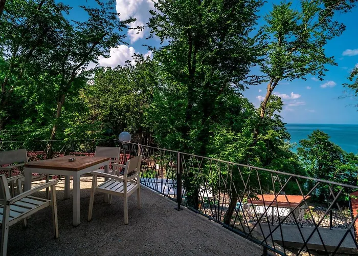 別荘 къщички синьо лято, черноморец - - Blue Summer