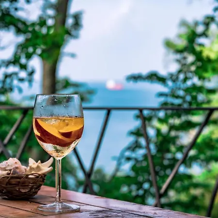 къщички синьо лято, черноморец - - Blue Summer Nyaraló