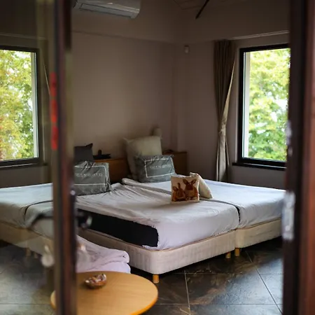 къщички синьо лято, черноморец - - Blue Summer Várna