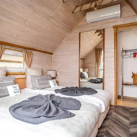 Holiday home Къщички Синьо Лято, Хижа Черноморец - Blue Summer Houses, Chernomorets Chalet *