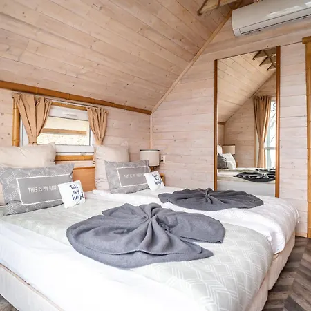 Къщички Синьо Лято, Хижа Черноморец - Blue Summer Houses, Chernomorets Chalet Varna