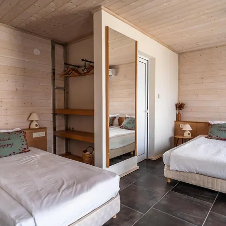 Къщички Синьо Лято, Хижа Черноморец - Blue Summer Houses, Chernomorets Chalet * Varna