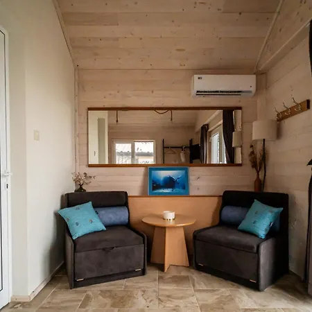 Къщички Синьо Лято, Хижа Черноморец - Blue Summer Houses, Chernomorets Chalet Holiday home *