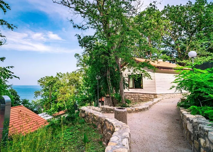 Holiday home къщички синьо лято, черноморец - - Blue Summer *