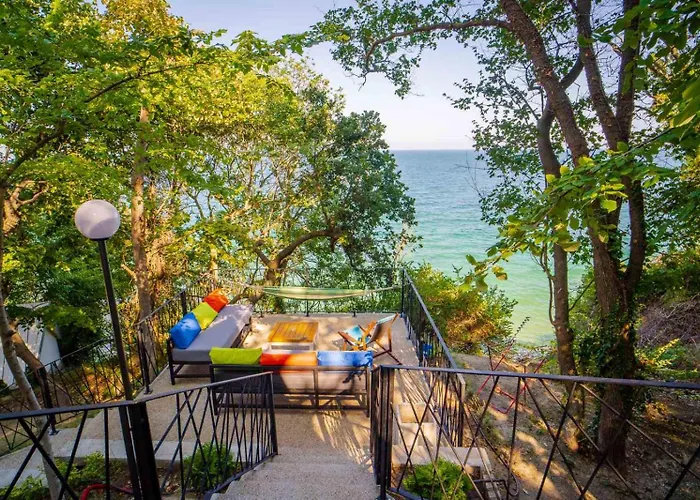 къщички синьо лято, черноморец - - Blue Summer Varna